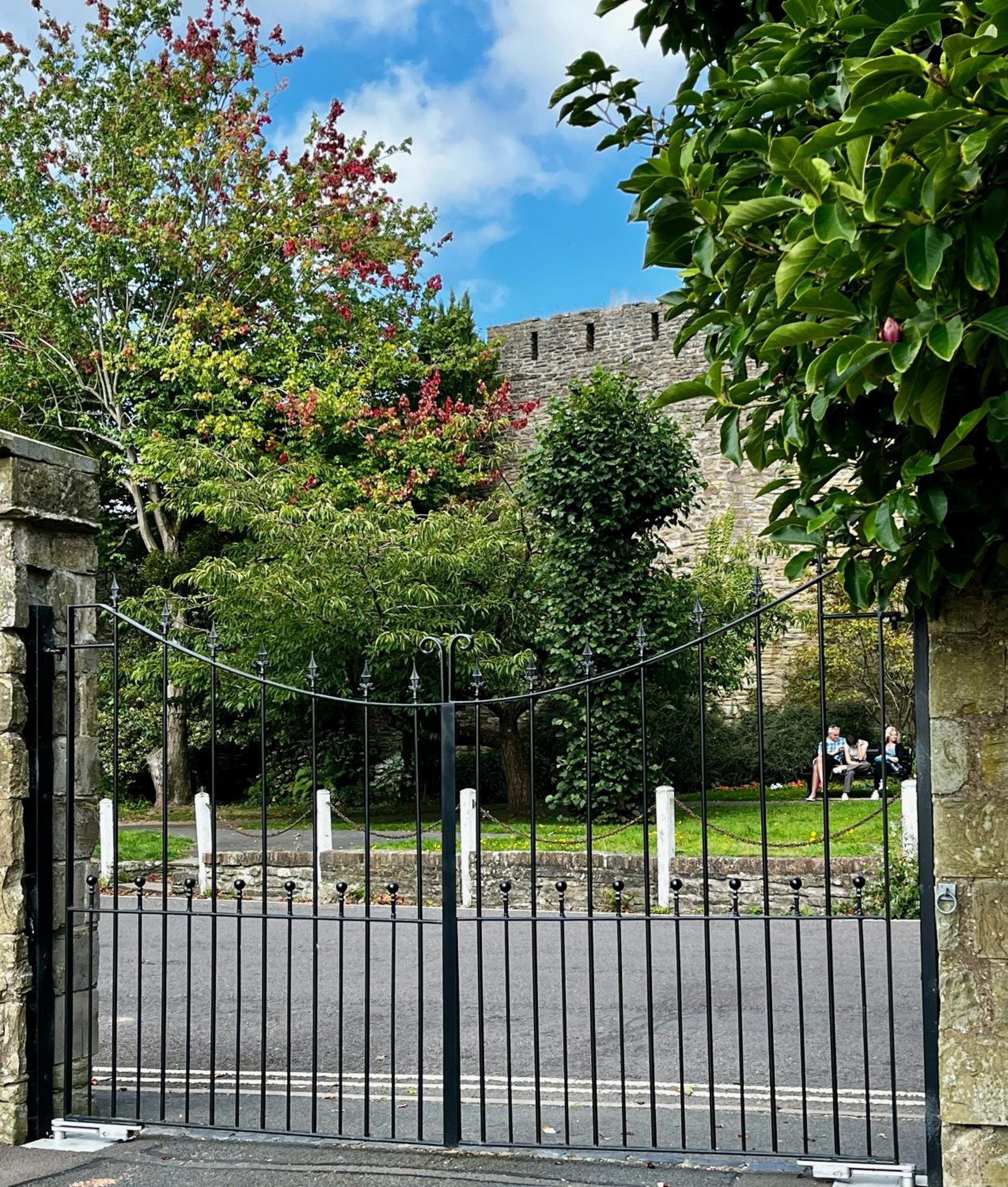 Flower Cottage By Ludlow Castle With Onsite Parking Kültér fotó